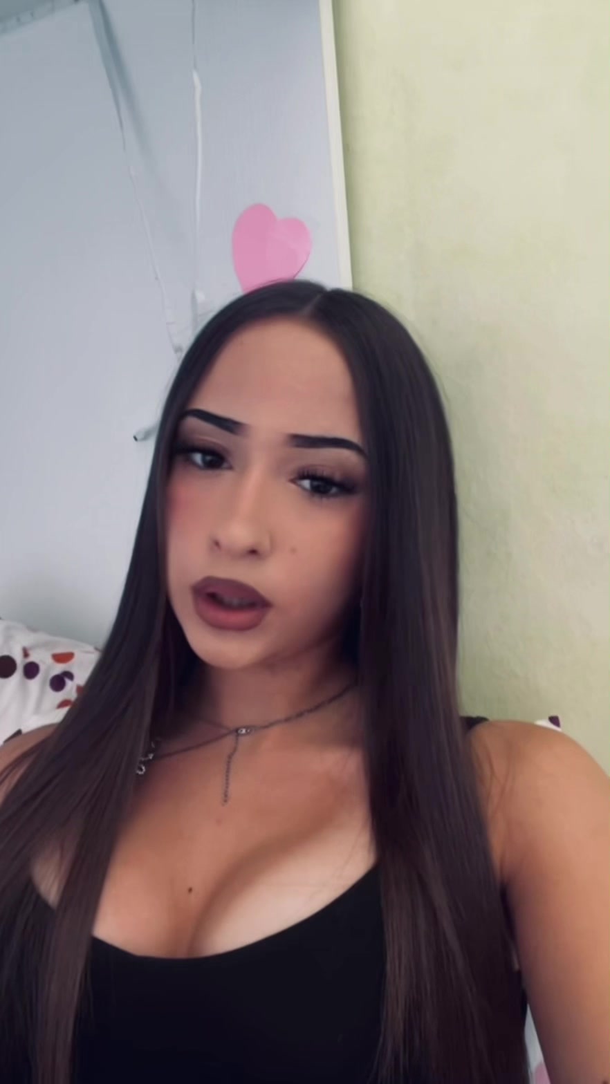 @_.eelena__