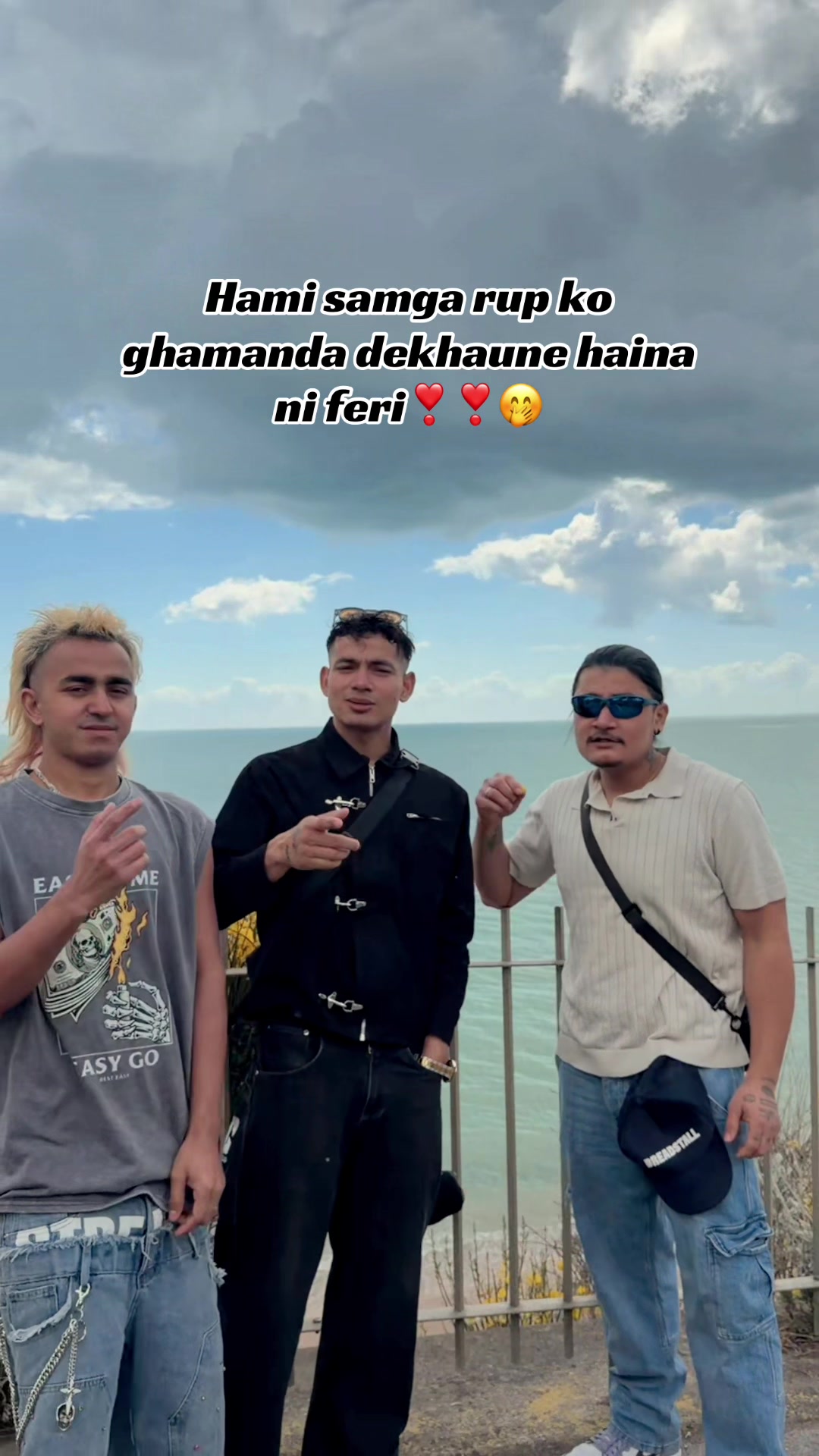 @Chaldeko la vlogs X Ashish😎