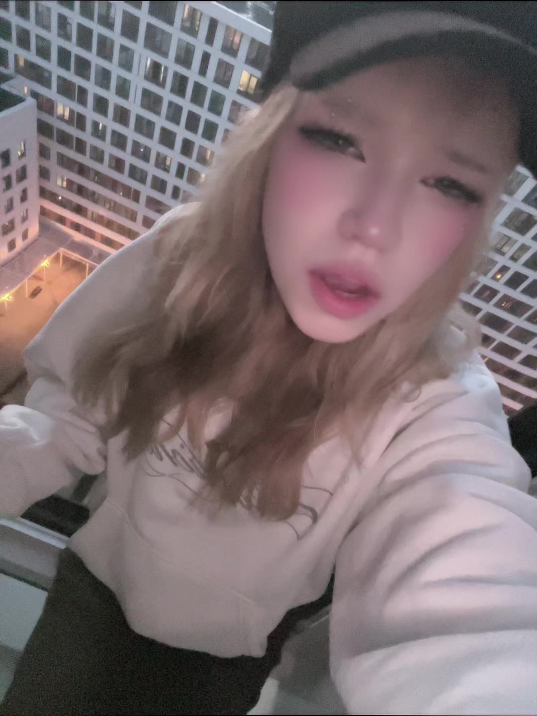 @hinarri