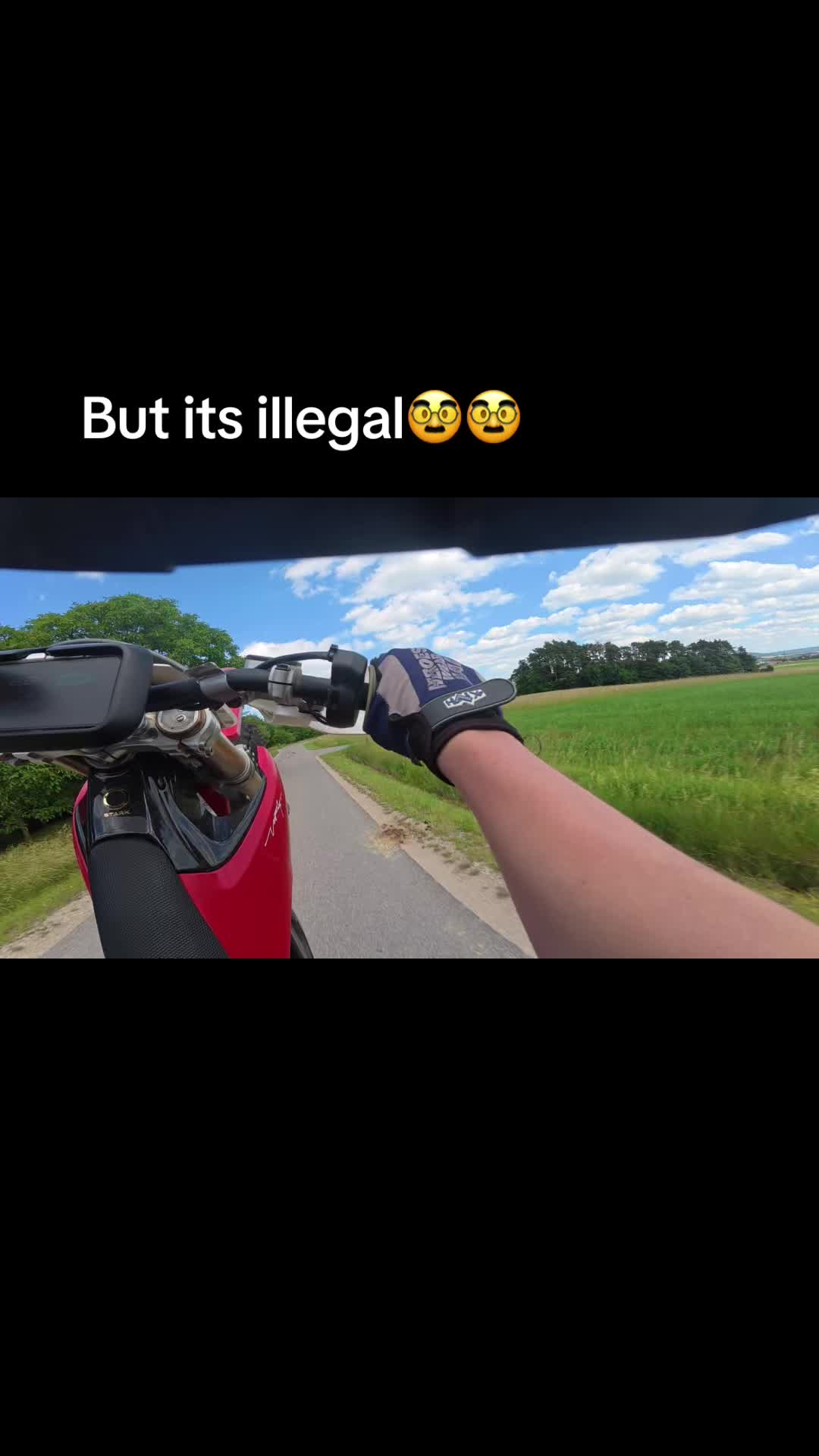@Chriss