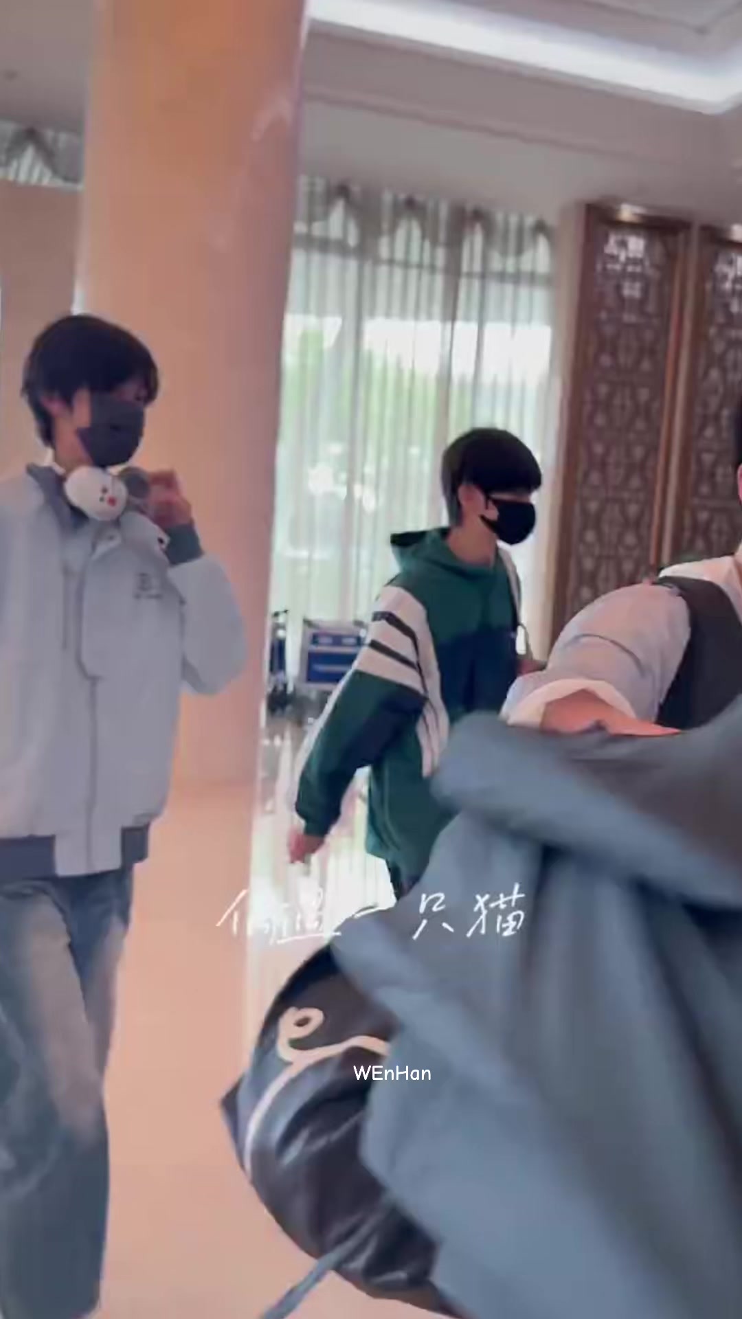 @文涵 &bull; wenhan ᥫ᭡