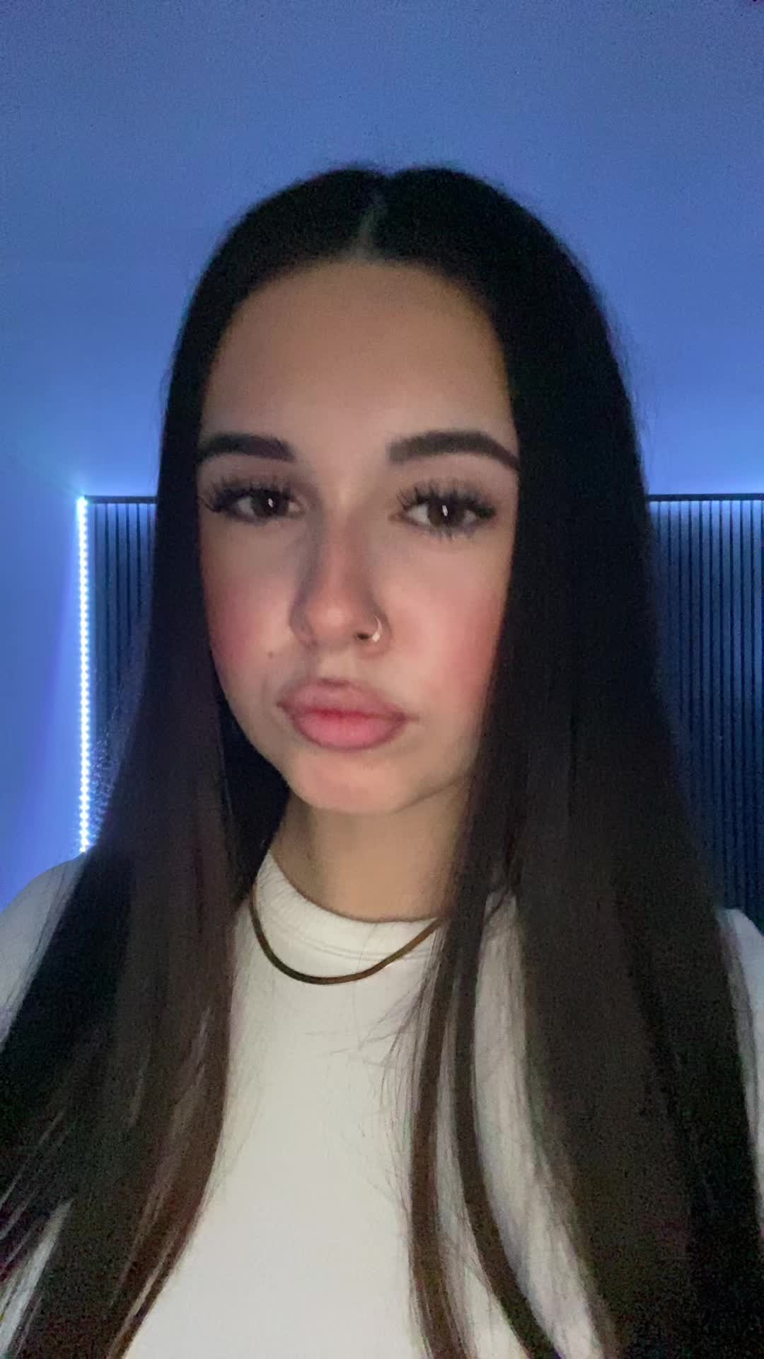 @_ 𝓢𝓮𝓵𝓲𝓷𝟕.𝟏