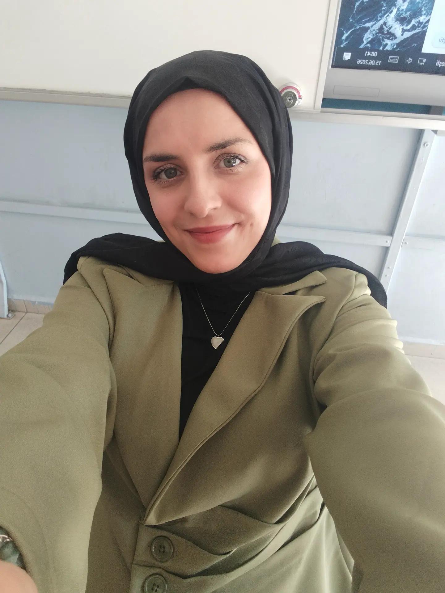 @Dyt_&ouml;zlem