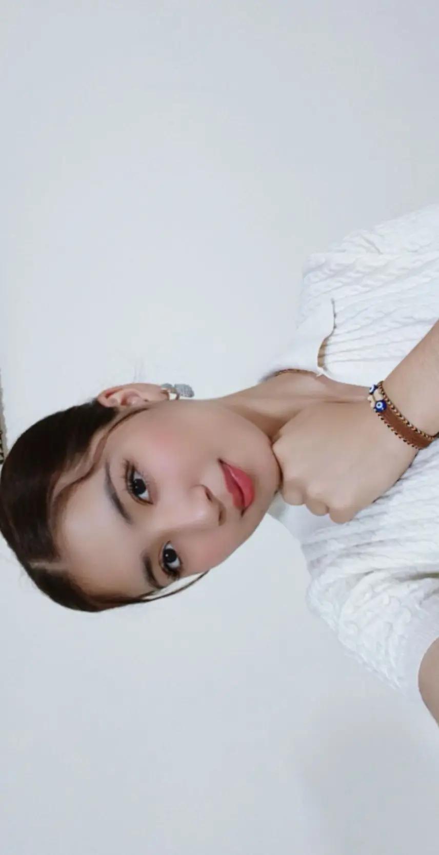 @Aỳg&uuml;l Meretgeldiyewa