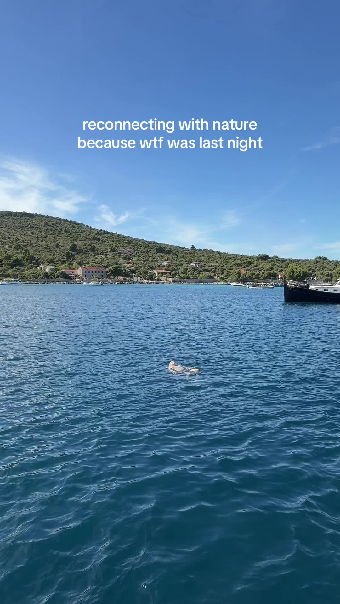 @Out To Sea - Split Boat Party