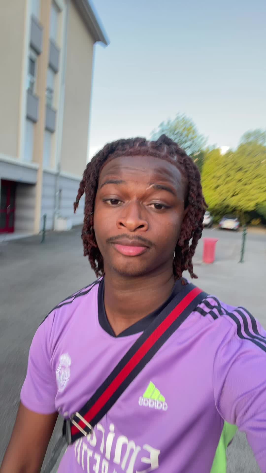 @Mouss🇬🇳
