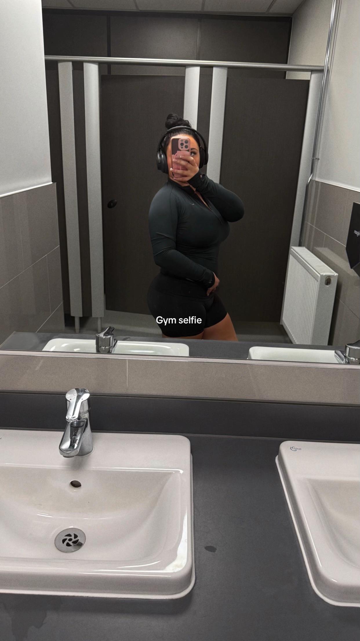 @sabrinaaprilx