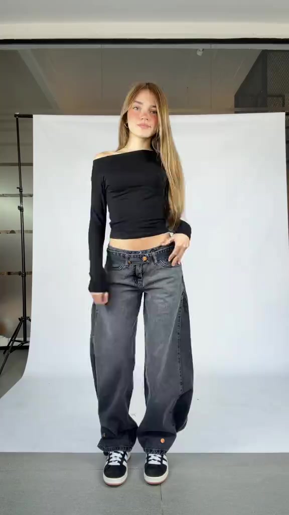 @𝑙𝑜𝑢𝑟𝑑𝑒𝑠 🤍