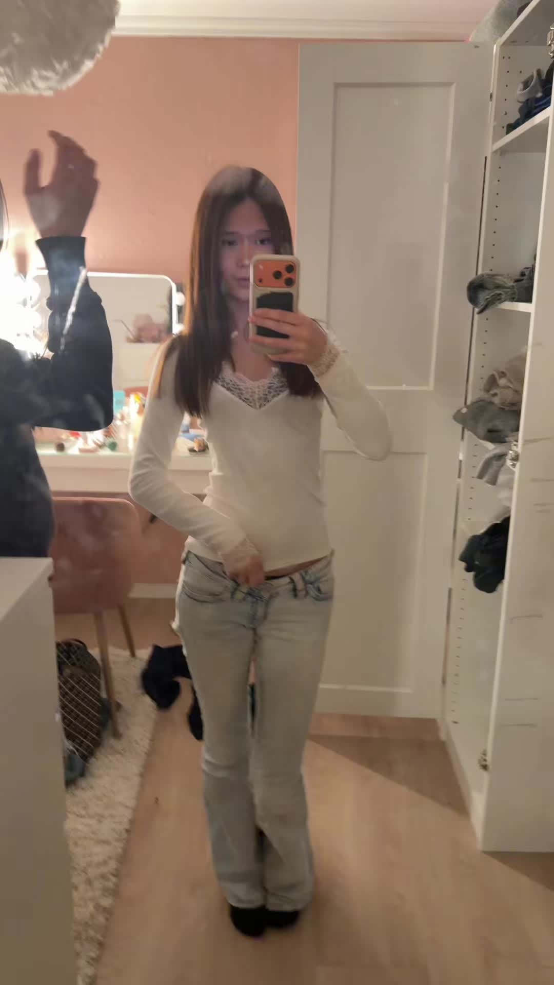 @𝐀𝐬𝐢𝐚 𝐑𝐨𝐠𝐧𝐞𝐬🤍