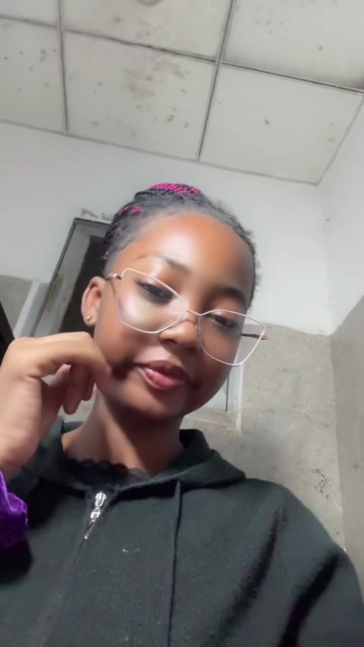 @𝐔𝐫_𝐟𝐚𝐯_𝐛𝐚𝐝𝐝𝐢𝐞🚫🫦🥀