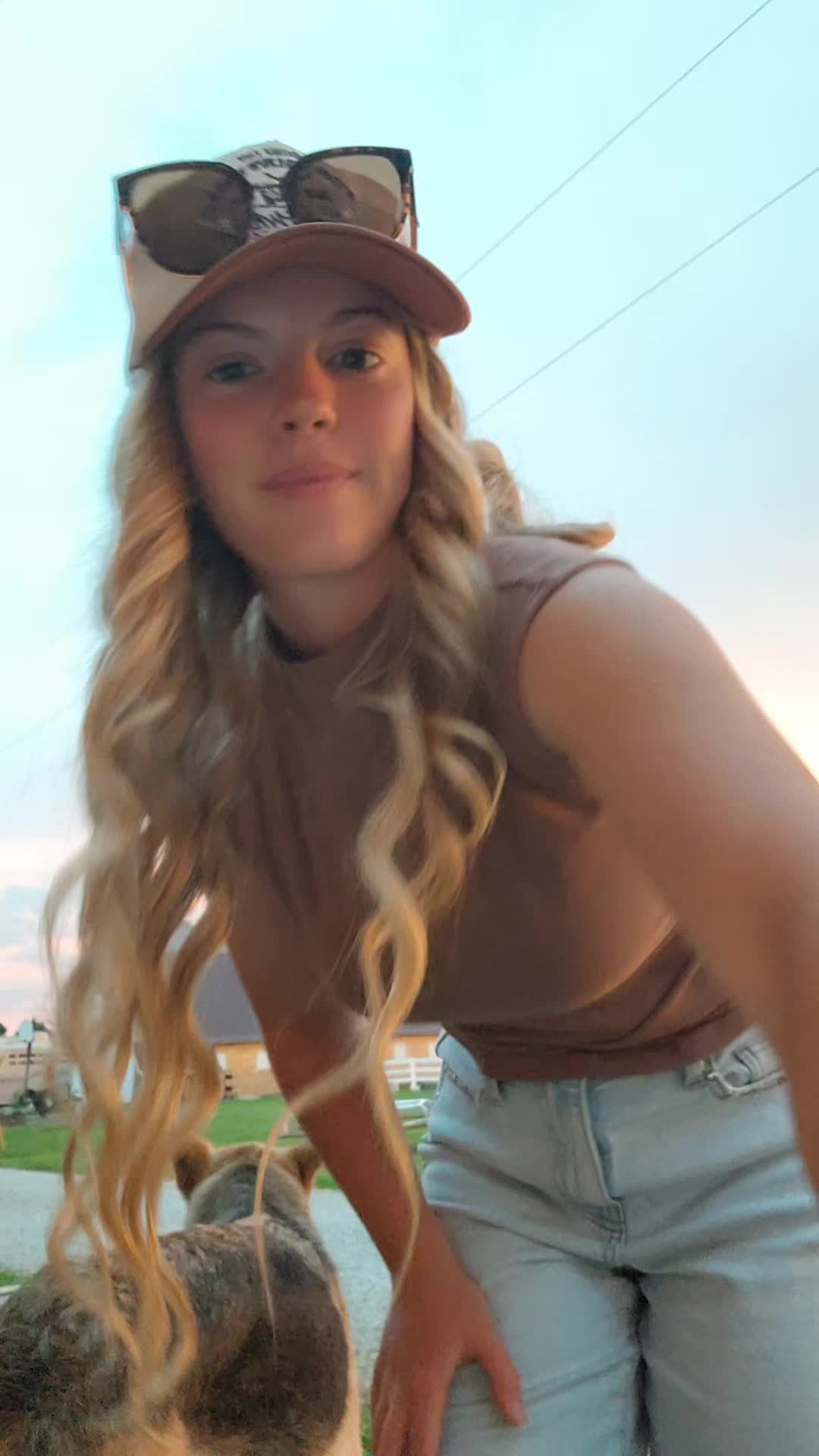 @Ella