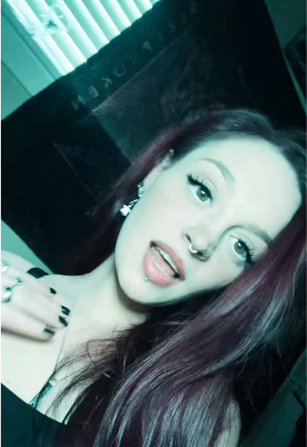 @_darkwonderland_