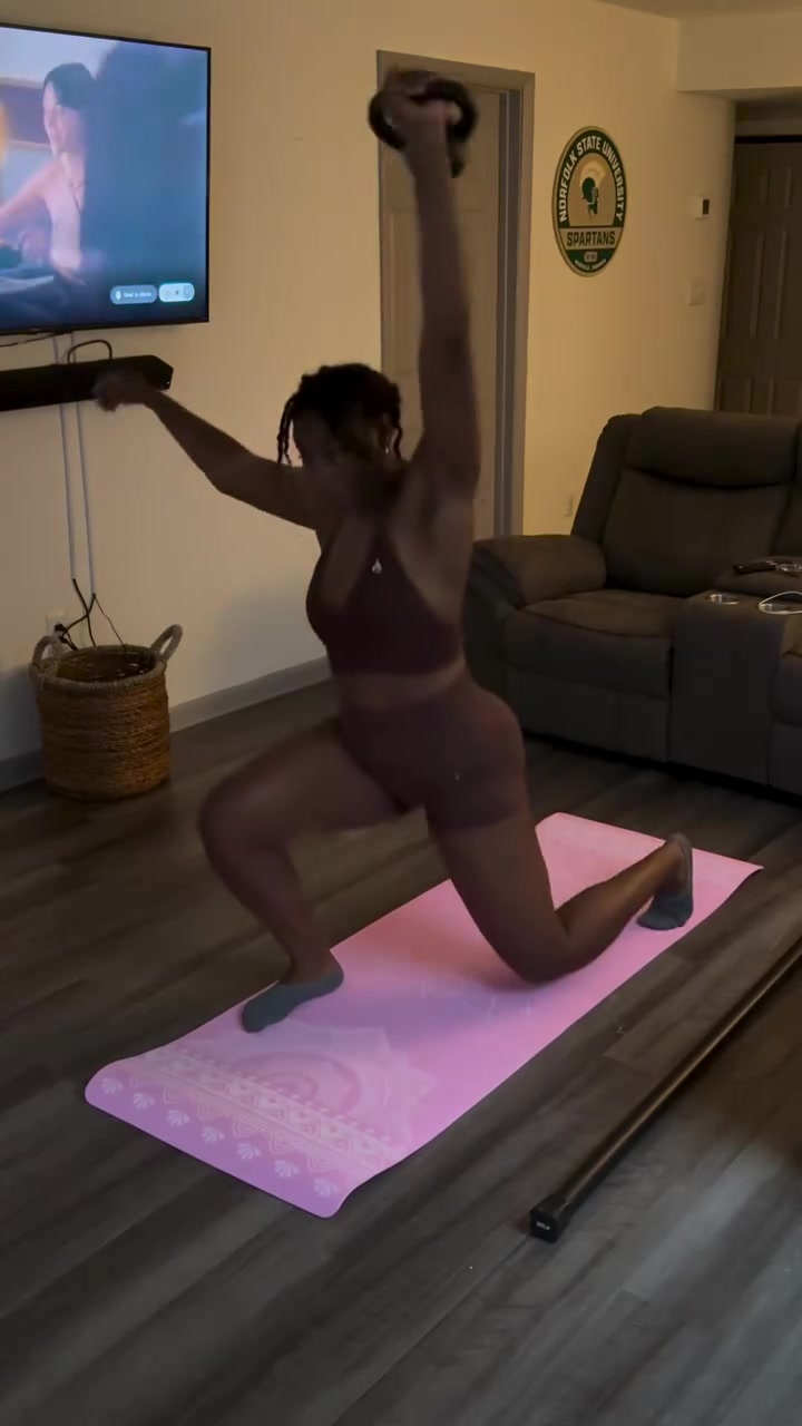 @Kyra Snow