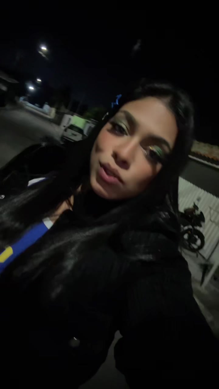 @Julia Mendes