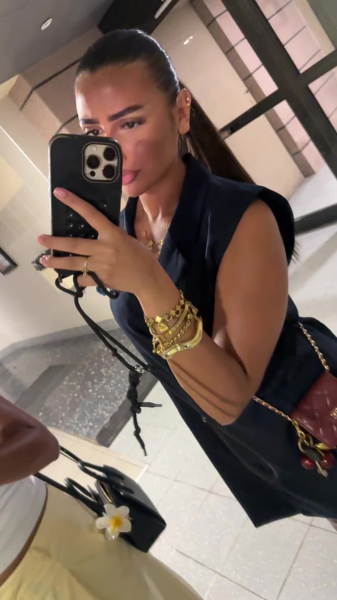 @𝐘𝐀𝐑𝐀🐚🌺