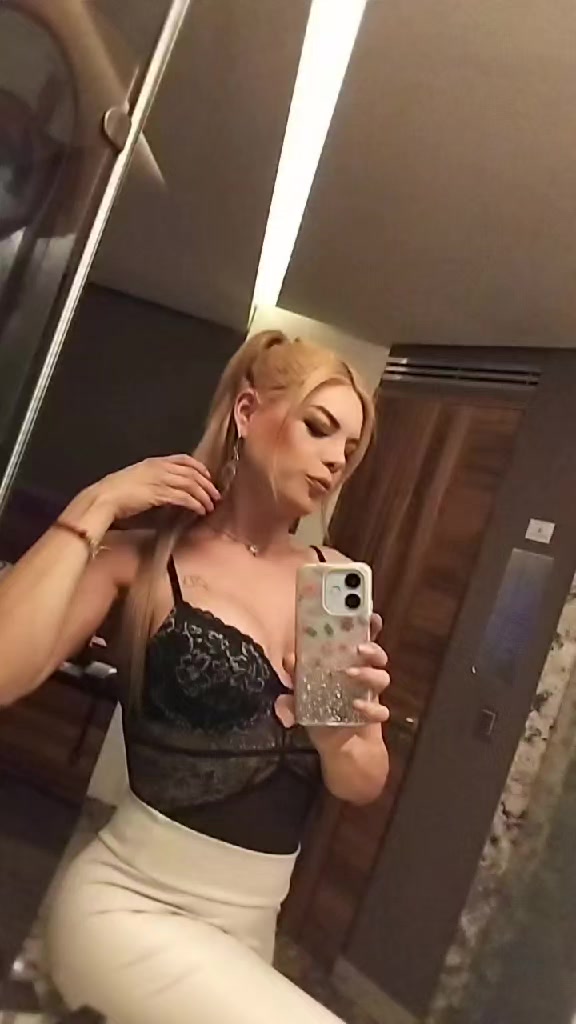 @Julieta Peach