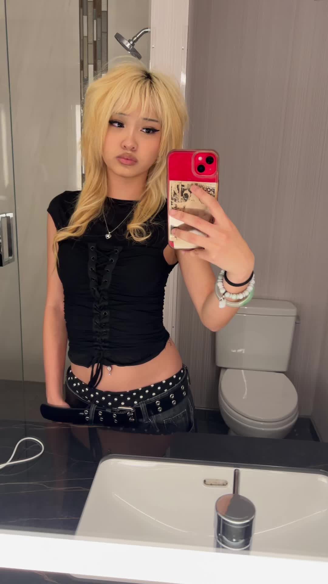 @🕊️