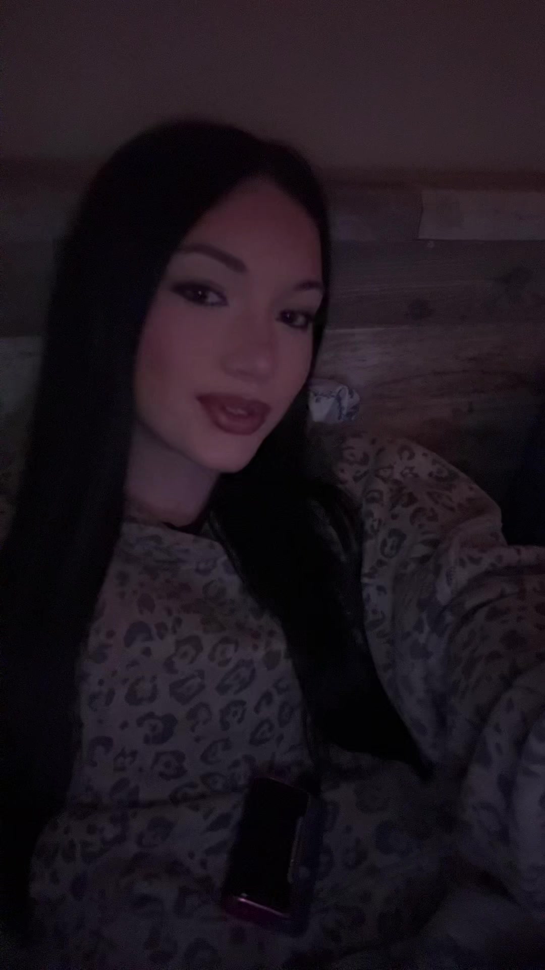 @𝖕𝖗𝖊𝖘𝖑𝖎𝖊