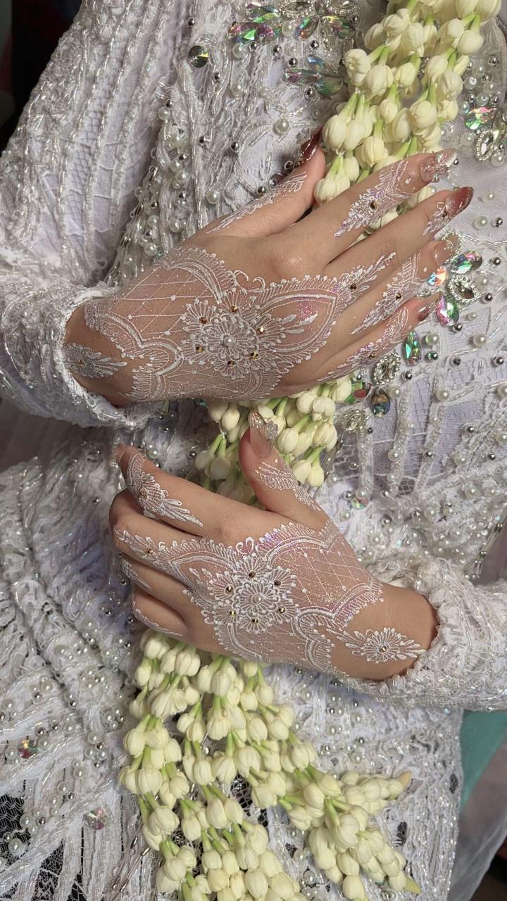 @Aini Henna