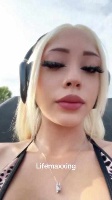 @baseddcourtney