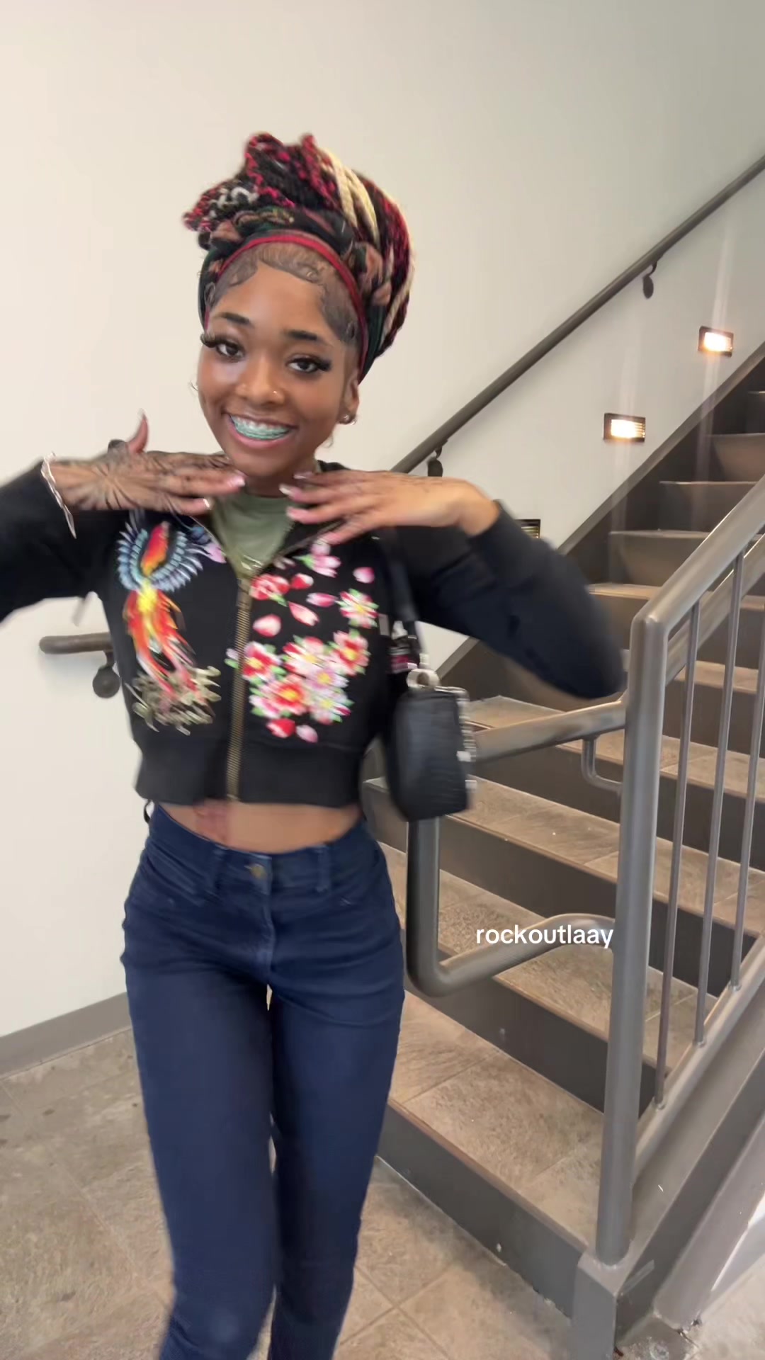 @rockoutlaay