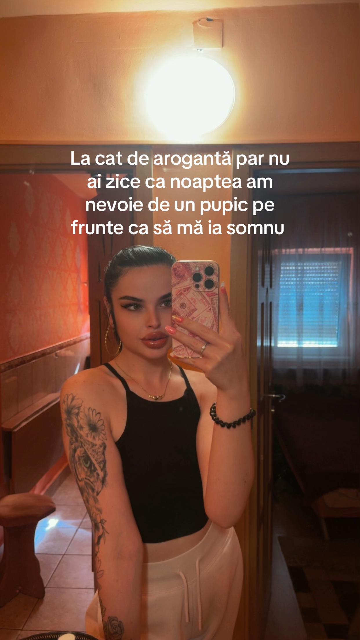 @Lari🌸