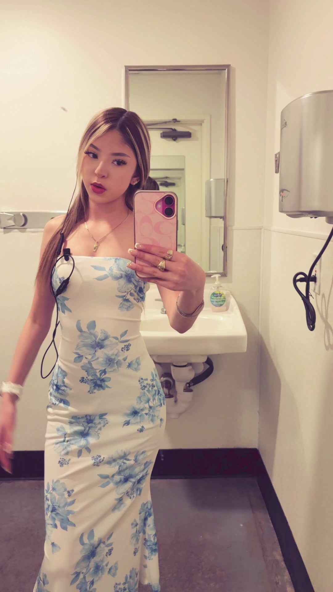 @Dannya🫶🏼