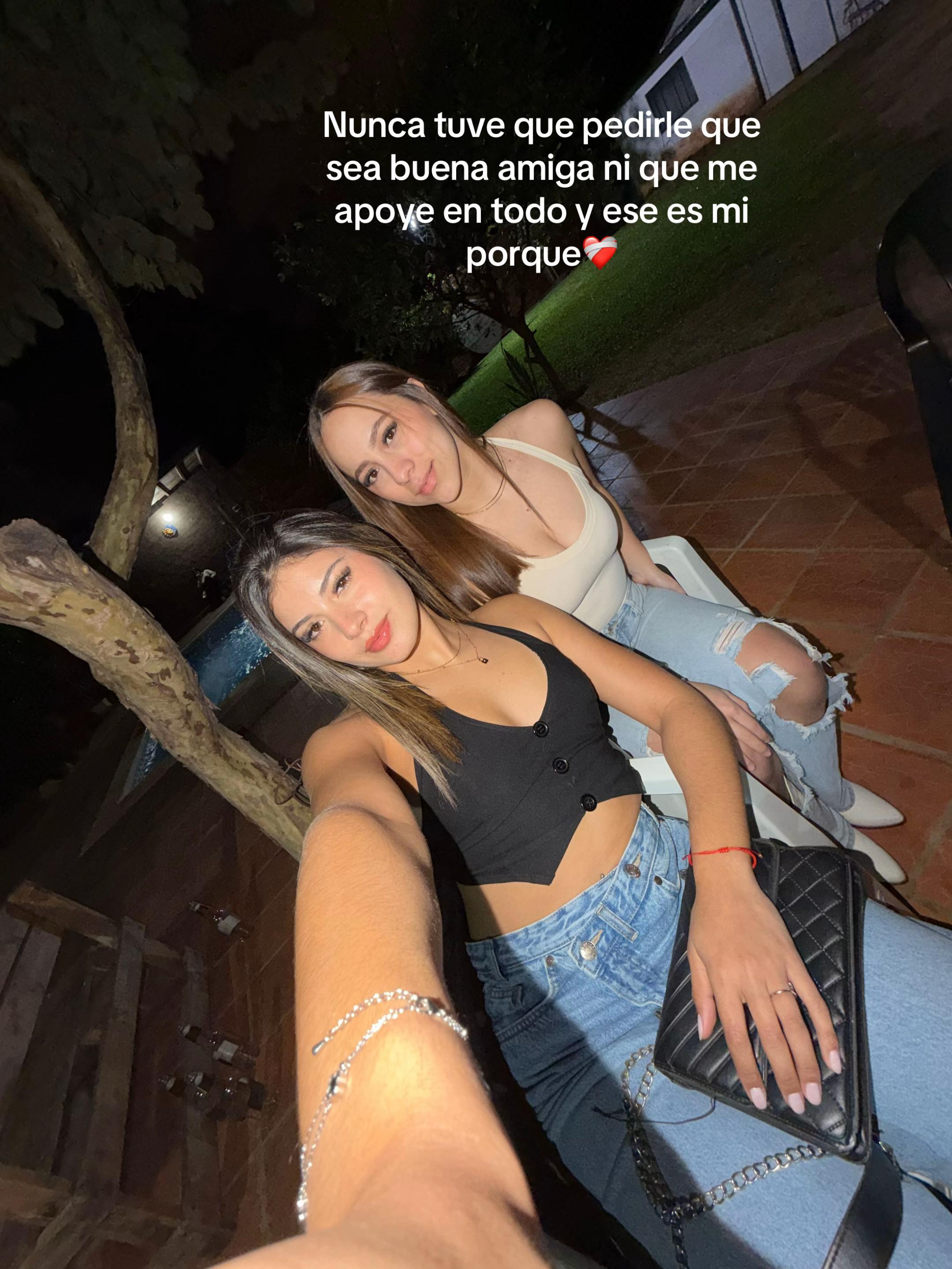 @Camila