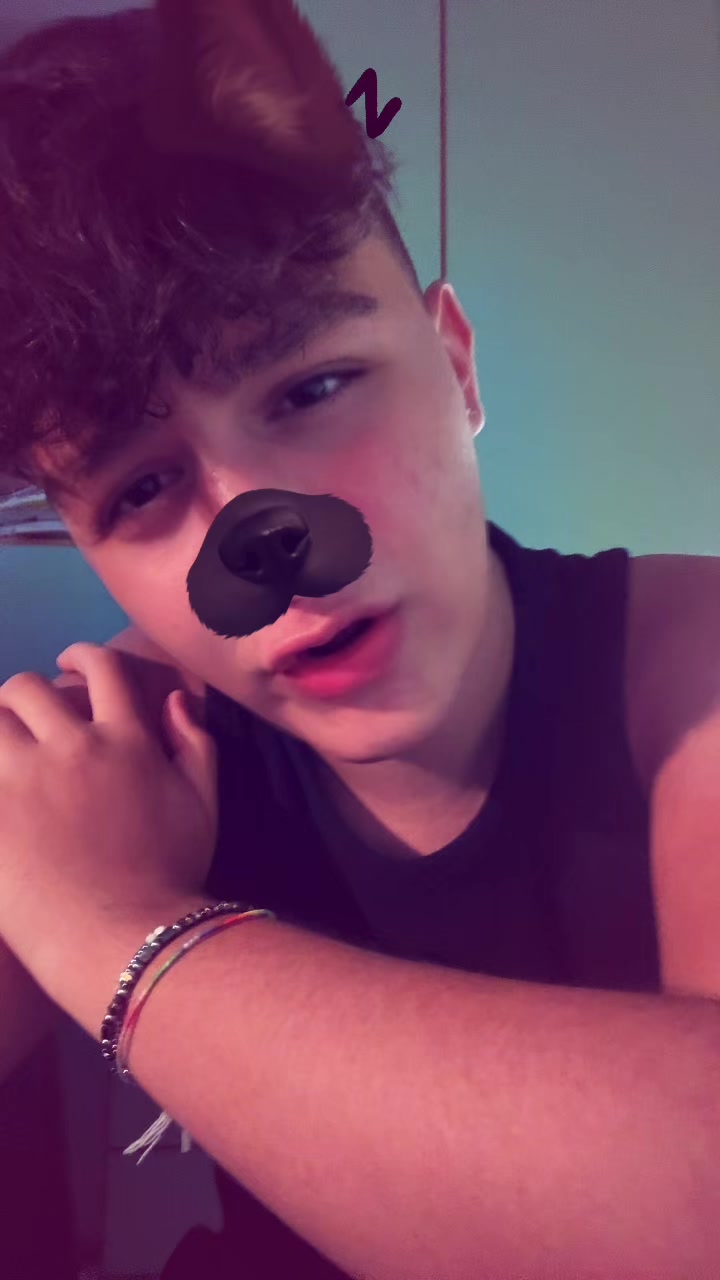 @criii🤴🏻