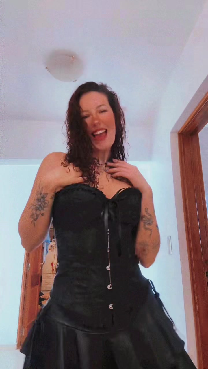 @Nazarena