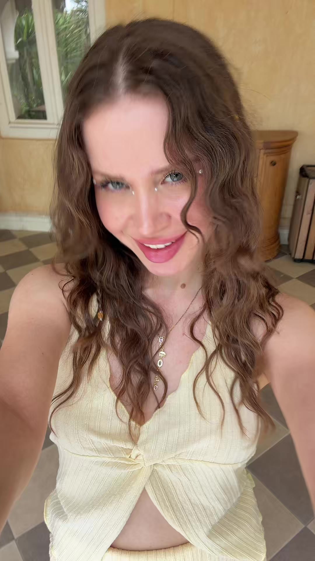 @siesamonika