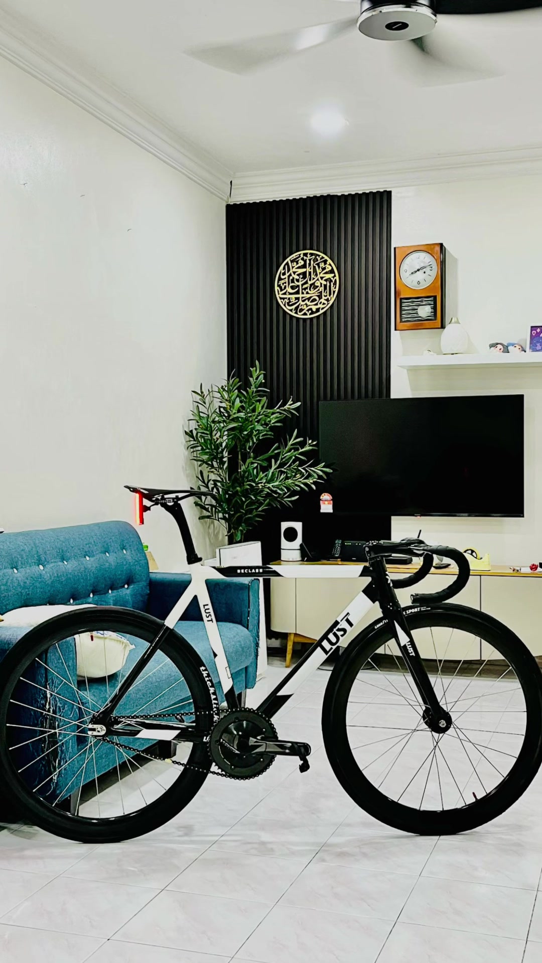 @𝙬𝙬𝙞𝙮_