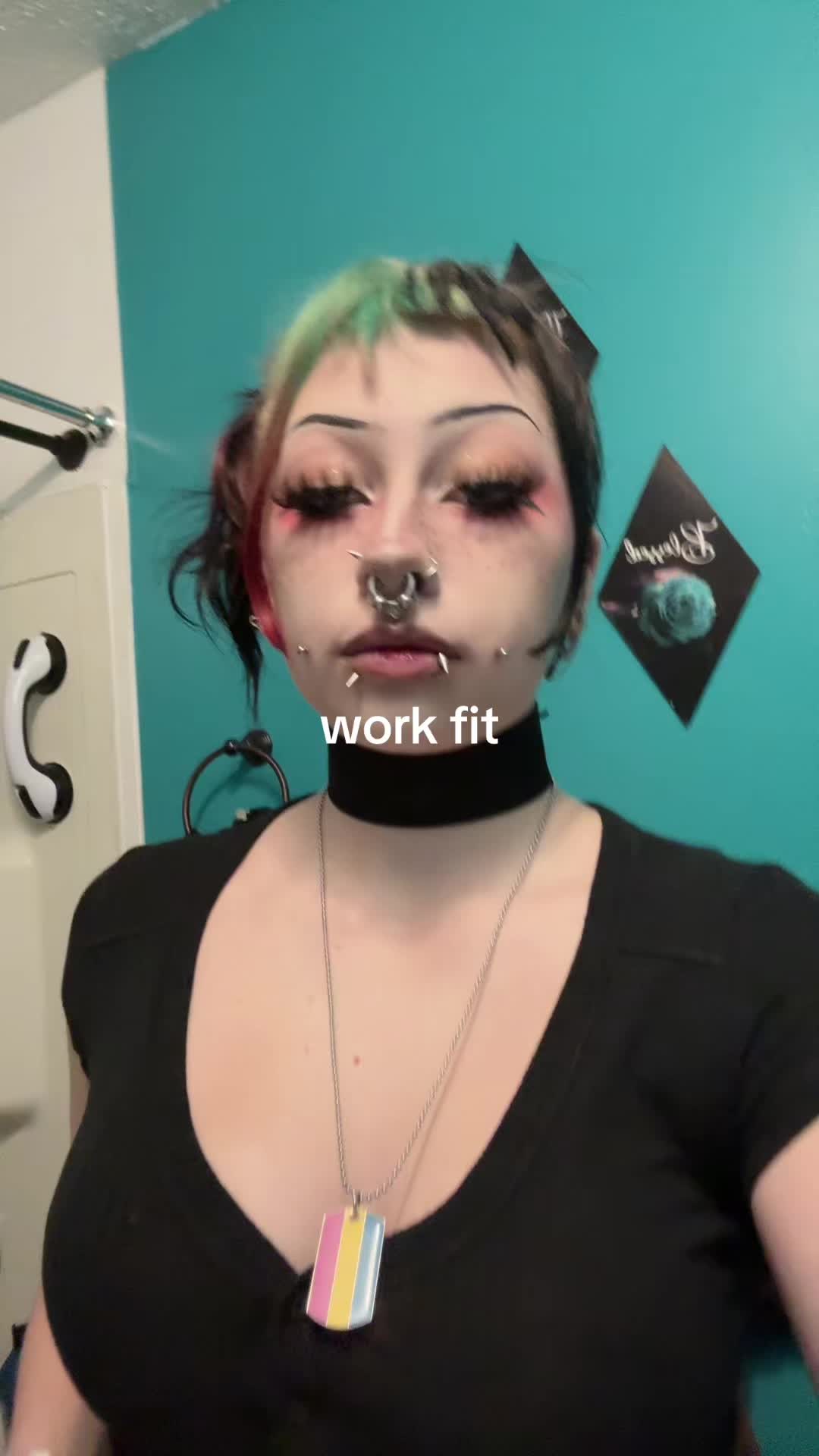 @fawna 🖤🖤🦷