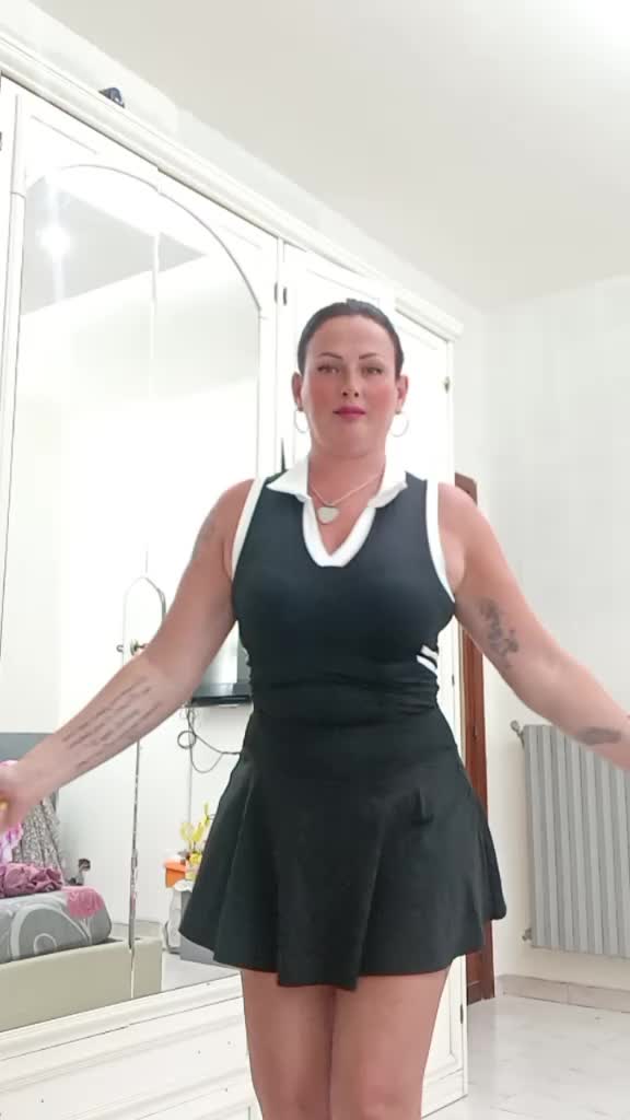 @ladeadelledee