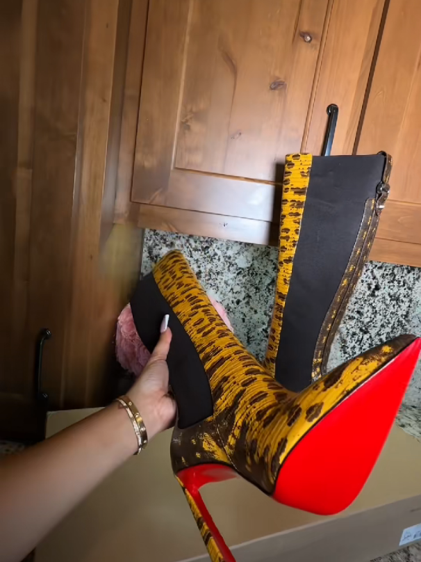 @Sonia.unbox