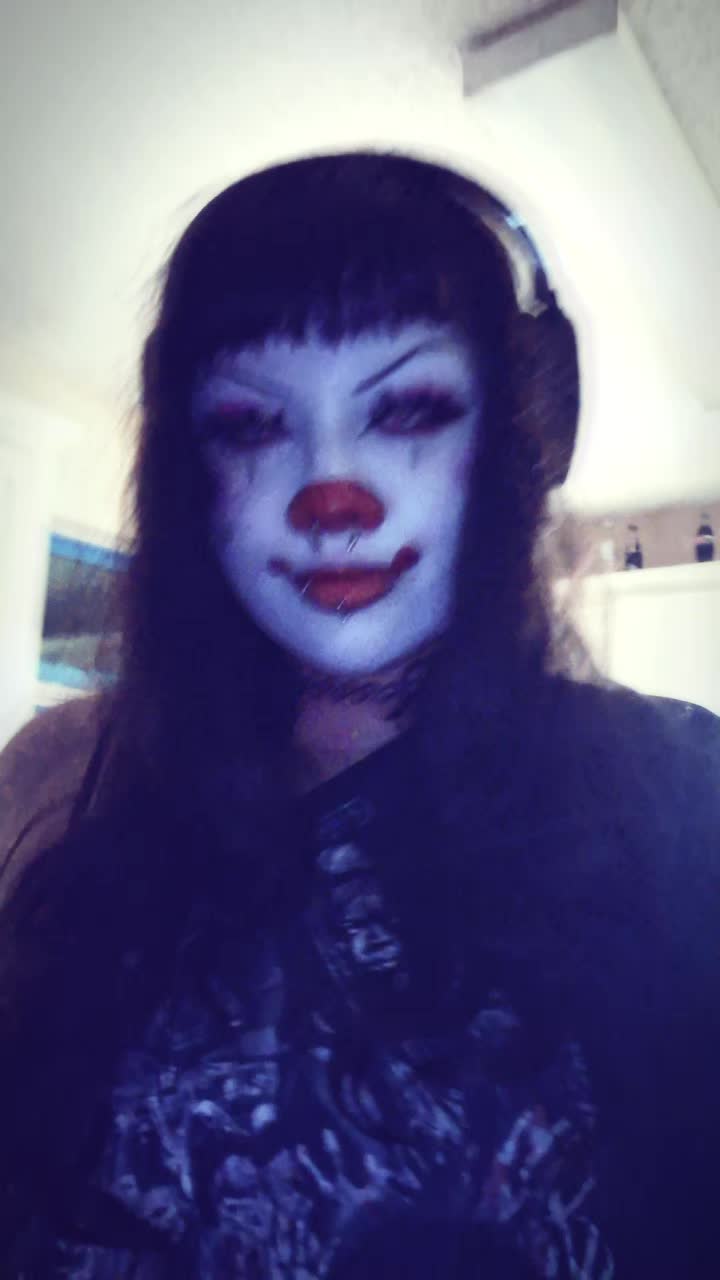 @ClownGutz🤡