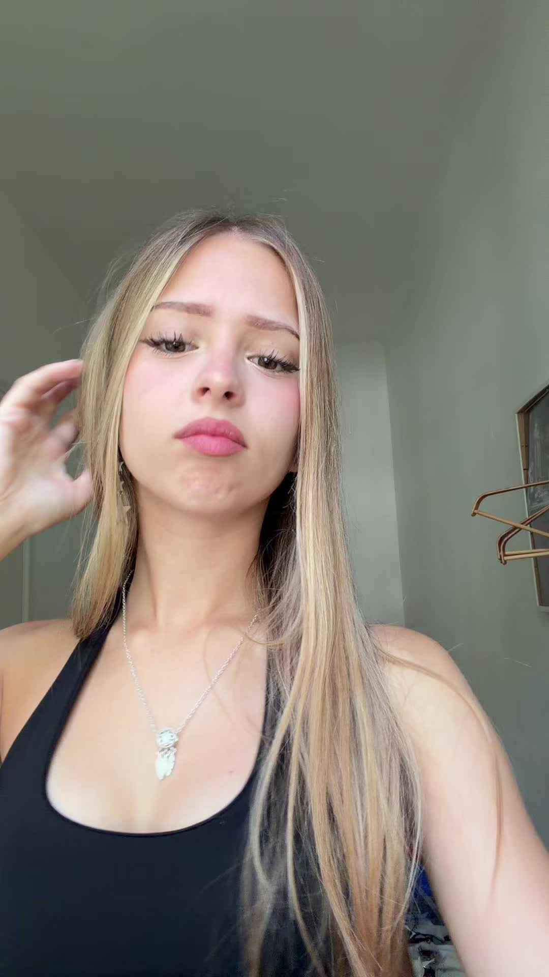 @𝒍𝒐𝒓𝒆