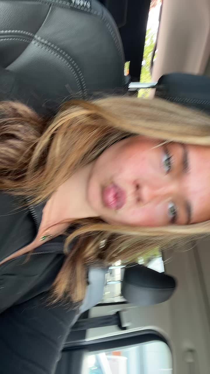 @robyn!