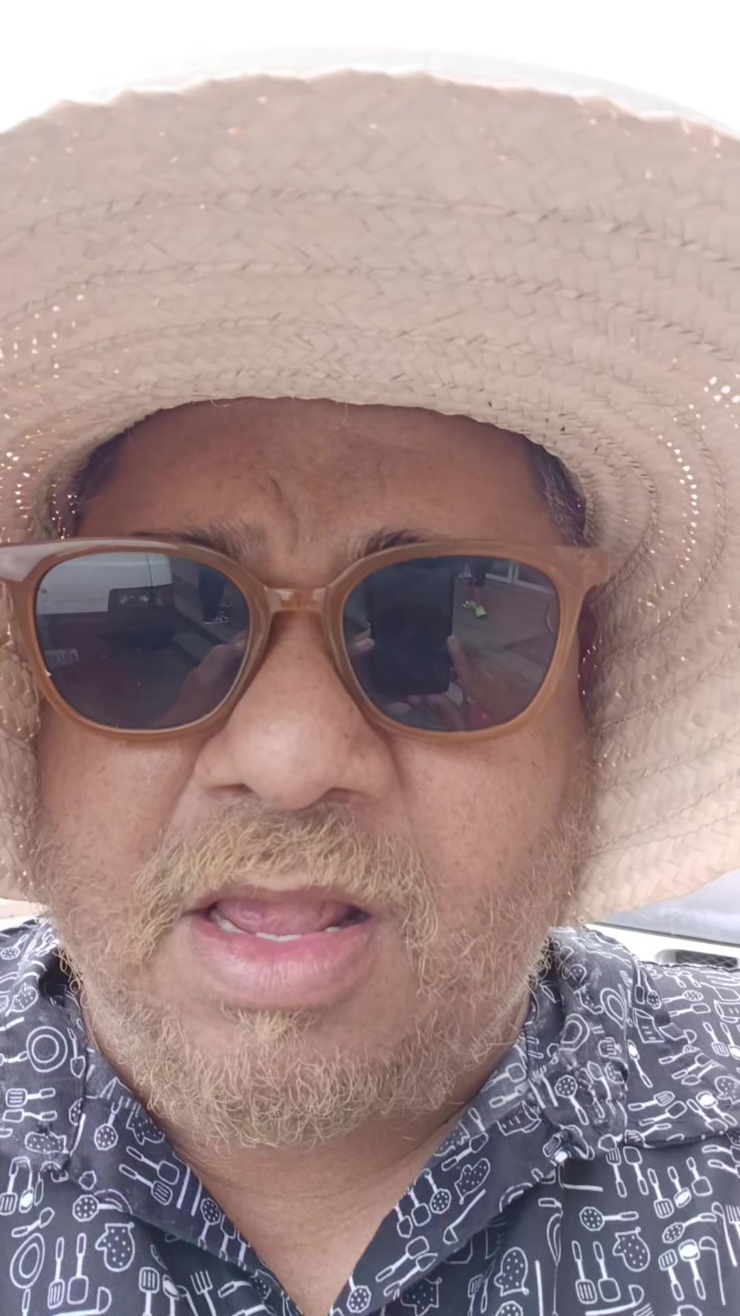 @V&iacute;ctor la rosa