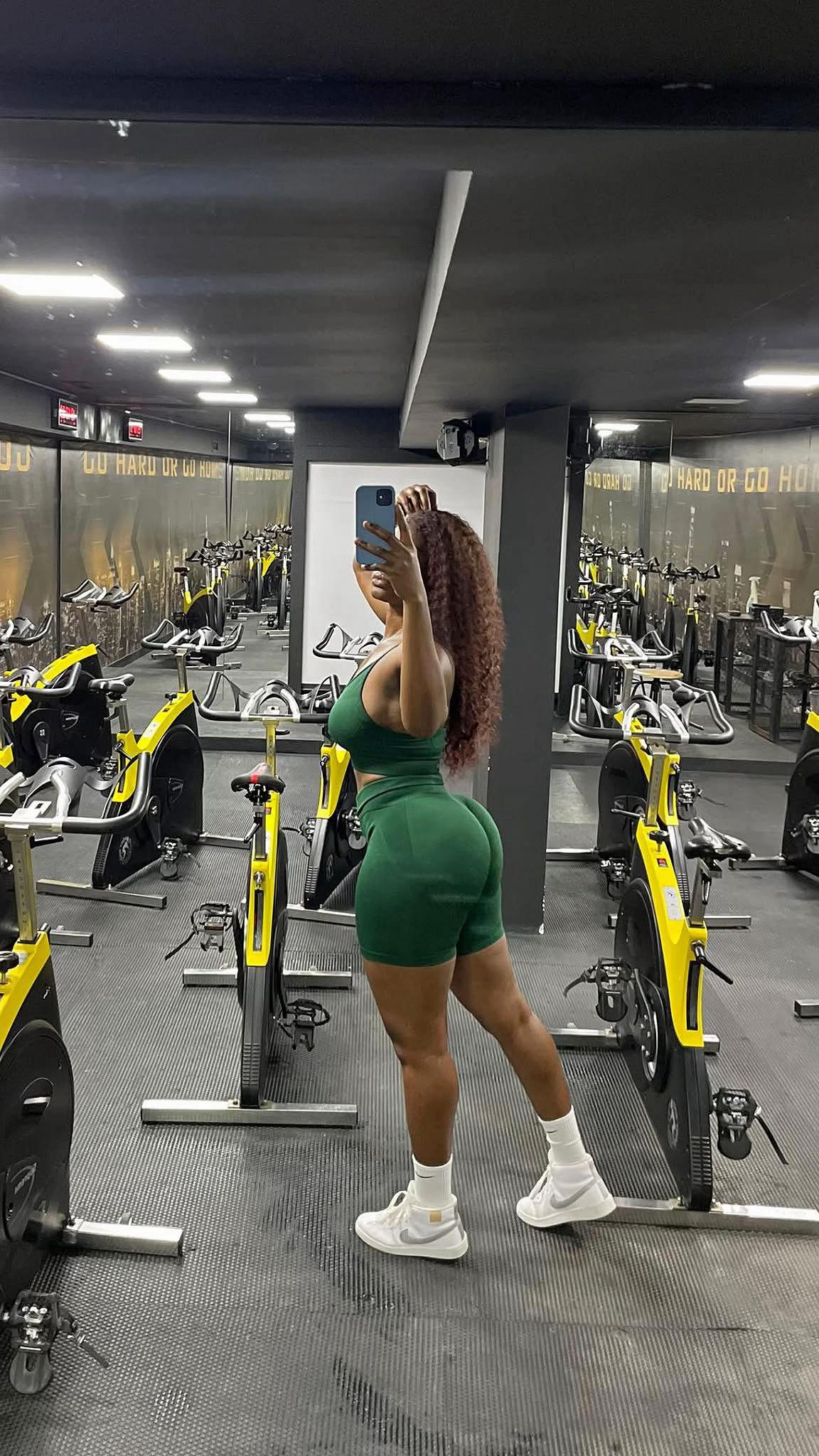 @Janyfitness🇬🇳