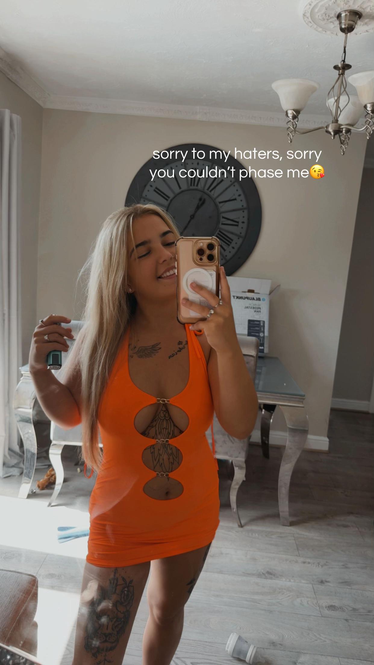 @demi 👀