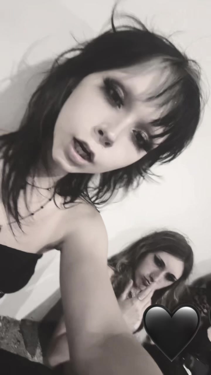 @☠️