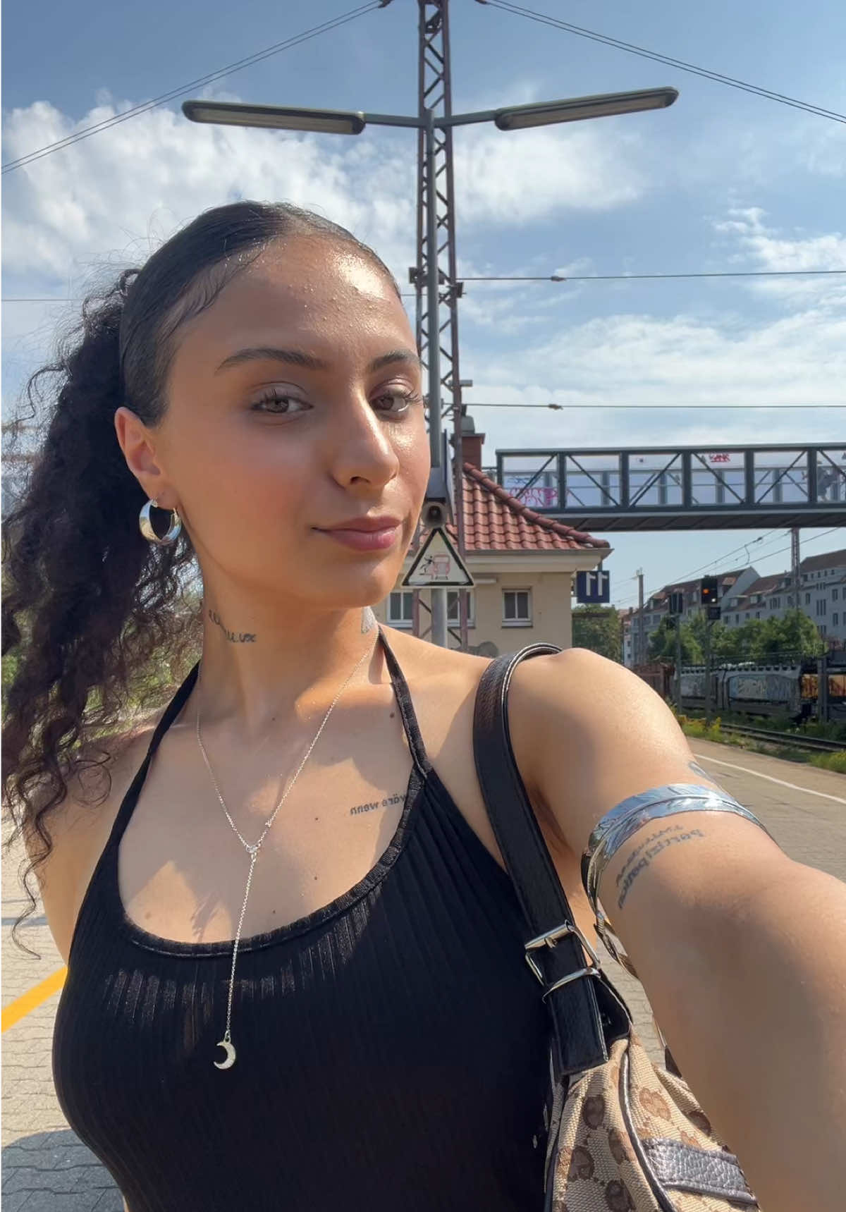 @yaseminelda