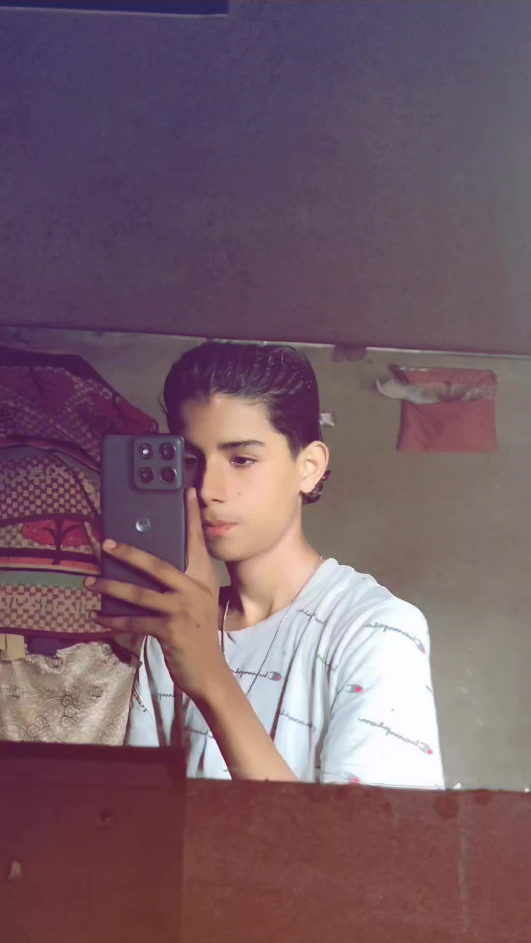 @تنہا لڑکا
