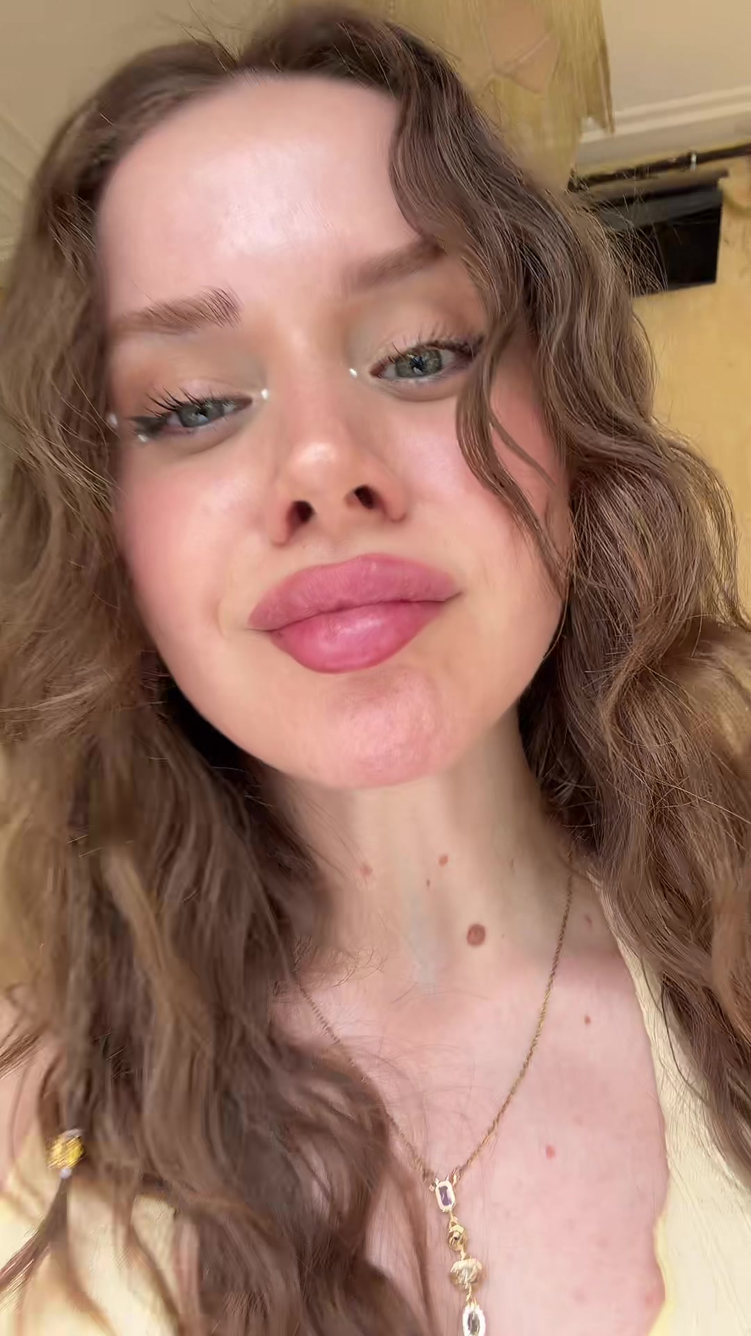 @siesamonika