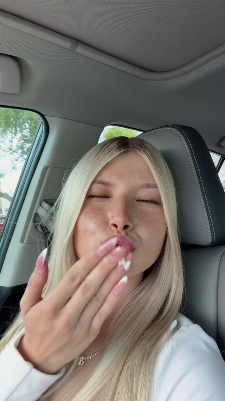 @Lana&spades;️