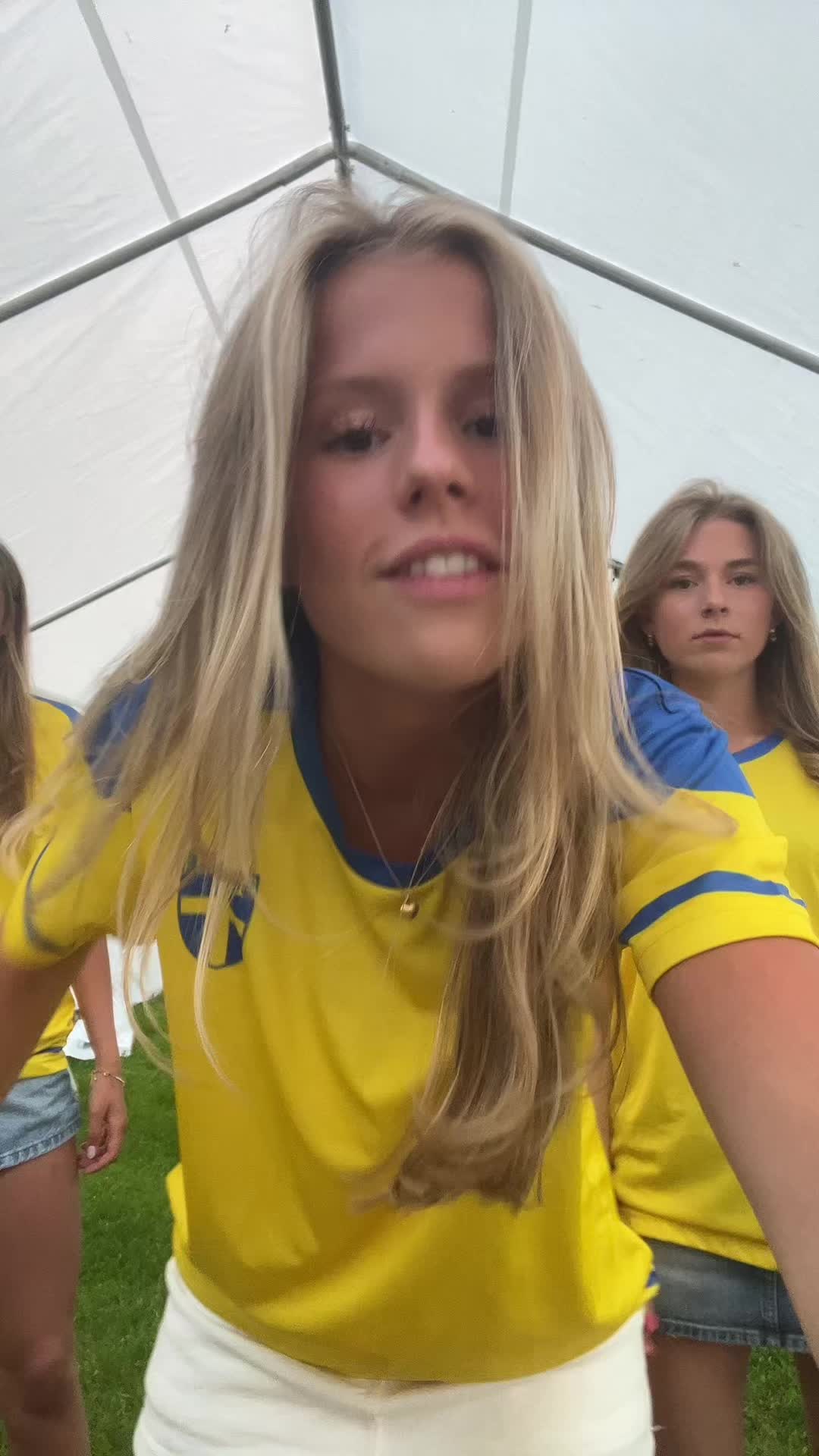 @Isolde Hibbs