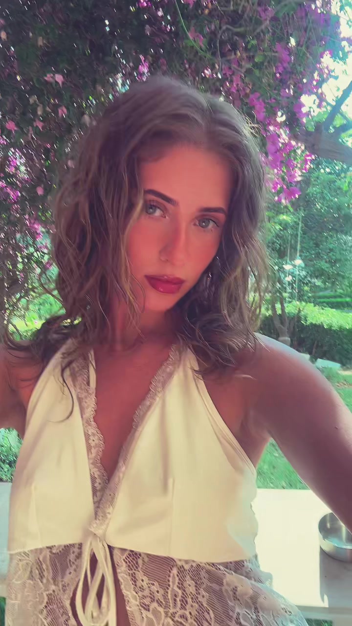 @elenaalexiax