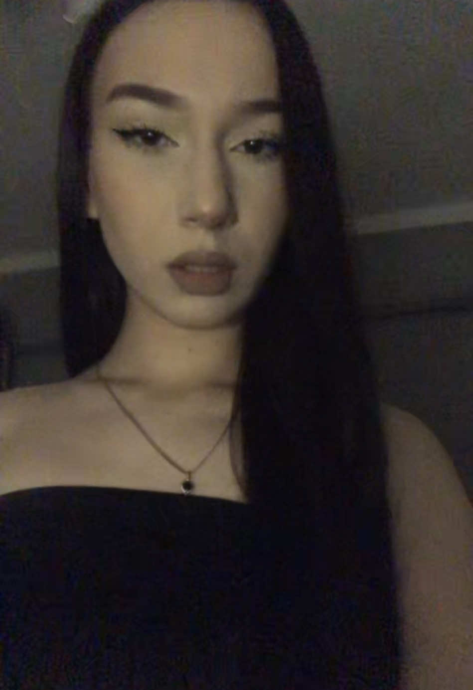@𝐿𝑎𝑛𝑛𝑦