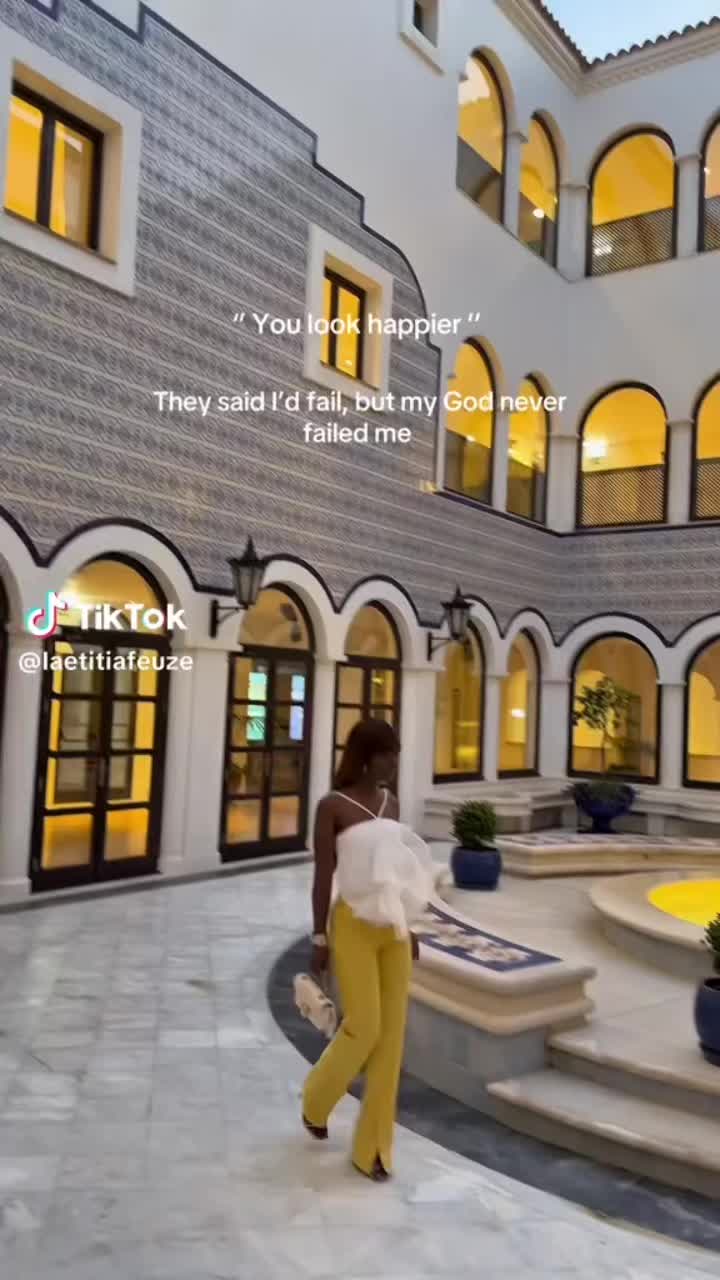 @glowavecmoi241
